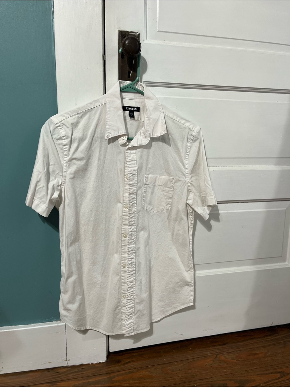 Express White Short-Sleeve Button-Down Shirt
